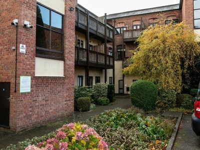 1 bedroom flat for rent in Leen Court, Nottingham, NG7