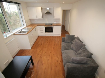 1 bedroom flat for rent in Penylan Road, Roath, Cardiff, CF24