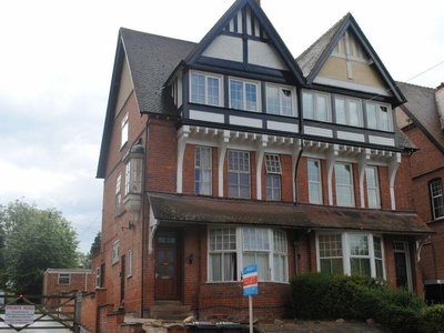 1 bedroom flat for rent in Stoneygate Road, Leicester, LE2