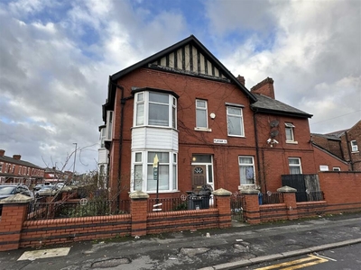 1 bedroom house share for rent in Playfair Street, Manchester, M14