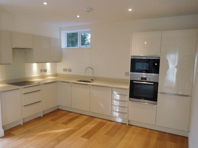 2 bedroom apartment for rent in 66 Cumnor Hill, Oxford, OX2