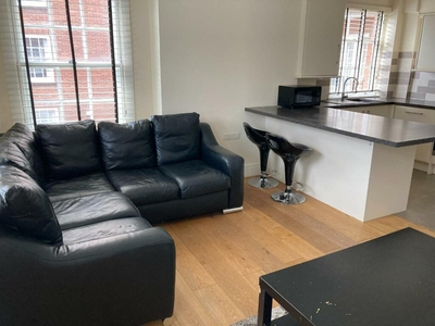2 bedroom apartment for rent in Dunraven House, Westgate Street, Cardiff, CF10