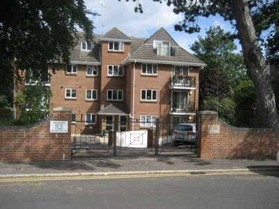 2 bedroom apartment for rent in Exeter Park Road, Bournemouth, Dorset, BH2