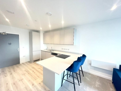 2 bedroom apartment for rent in Trafford Park, Manchester, Greater Manchester, M17