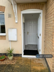 2 bedroom end of terrace house for rent in Beaumont Way, Hampton Hargate, Peterborough, PE7