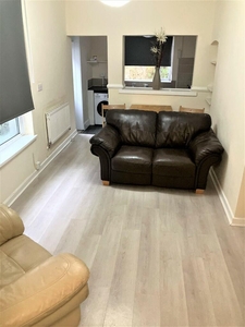 2 bedroom ground floor flat for rent in Partridge Road, Cardiff(City), CF24