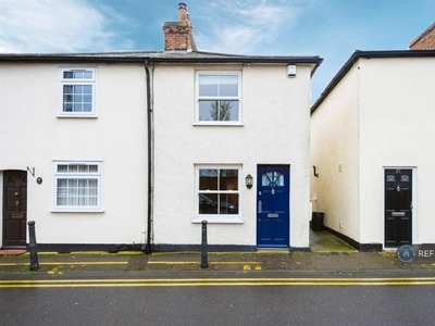 2 bedroom semi-detached house for rent in South Street, Brentwood, CM14