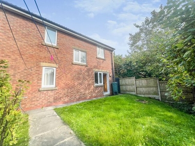 2 bedroom semi-detached house for sale Bolton, BL3 1SN