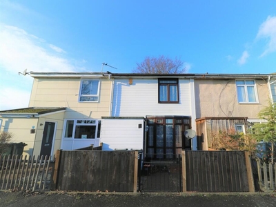 2 bedroom terraced house for rent in Bicknor Road, Maidstone, ME15