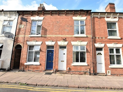 2 bedroom terraced house for rent in Cedar Road, Leicester, LE2