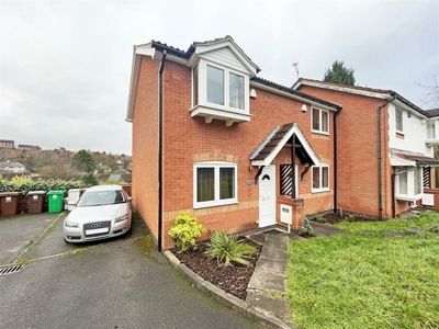2 bedroom town house for rent in Pendle Crescent, Mapperley, Nottingham, NG3