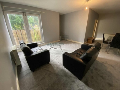 3 bedroom apartment for rent in Richmond Court, Salford, M3
