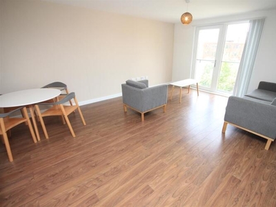 3 bedroom apartment for rent in The Riverside, Derwent Street Salford M5