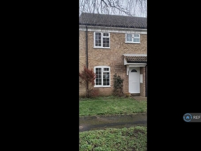3 bedroom end of terrace house for rent in Lambourn Close, Cambridge, CB2
