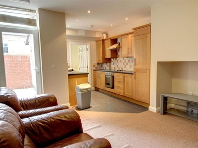 3 bedroom maisonette for rent in Grosvenor Road, Jesmond, Newcastle, NE2