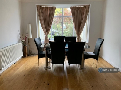 3 bedroom semi-detached house for rent in Didsbury, Manchester, M20