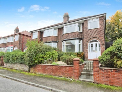 3 bedroom semi-detached house for rent in Heaton Street, Prestwich, Manchester, M25