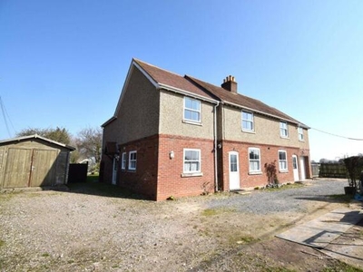3 Bedroom Semi-detached House For Rent In Kirby Cross