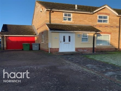 3 bedroom semi-detached house for rent in Norwich, NR7