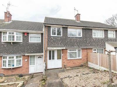 3 bedroom terraced house for rent in Cowdrey Gardens, Arnold, Nottingham, NG5