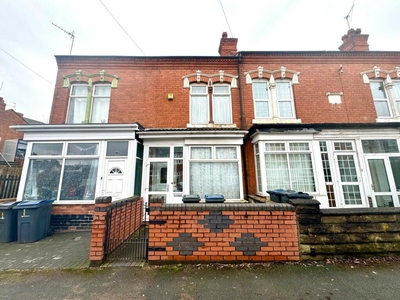 3 bedroom terraced house for rent in Grange Road, Kings Heath, B14