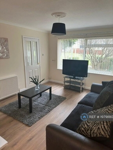 3 bedroom terraced house for rent in Handcross Road, Luton, LU2