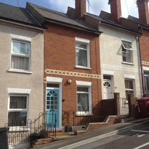 3 Bedroom Terraced House For Rent In Reading