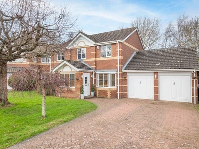 4 bedroom detached house for rent in Easby Close, Whitebridge Park, Gosforth, Newcastle Upon Tyne, NE3