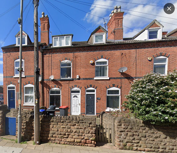 4 bedroom end of terrace house for rent in Watnall Road, Hucknall, Nottingham, NG15