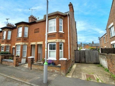 4 bedroom end of terrace house for sale Dunstable, LU6 1NP