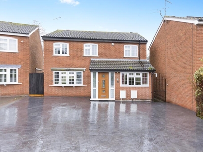 4 bedroom house for rent in Heythrop Close, Oadby, LEICESTER, LE2