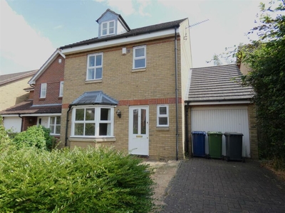 4 bedroom house for rent in Woodhead Drive, Cambridge, CB4