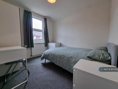 4 Bedroom House Liverpool Merseyside