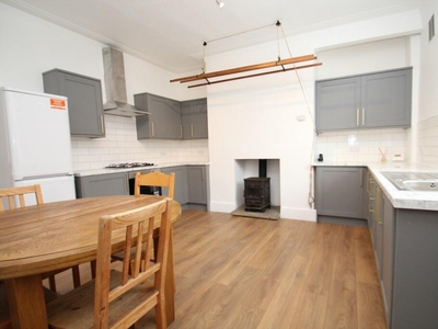 4 bedroom terraced house for rent in Methley Place, Chapel Allerton, Leeds, West Yorkshire, LS7