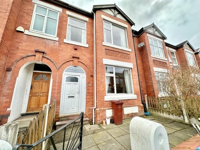 4 bedroom terraced house for rent in Scarsdale Road, Manchester, Greater Manchester, M14