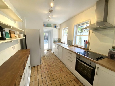4 bedroom terraced house for rent in St Johns Lane, Canterbury, CT1