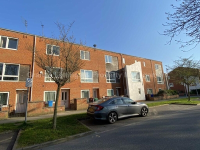 4 bedroom town house for rent in Lauderdale Crescent, Plymouth Grove, Manchester, M13 9DP, M13