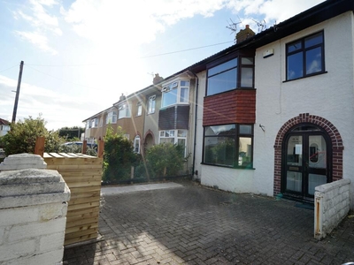5 bedroom semi-detached house for rent in Elm Park, Filton, Bristol, Avon, BS34