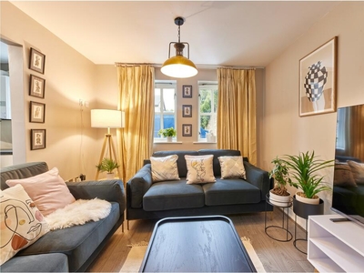 6 bedroom ground floor flat for rent in 7 Lillico House, Sandyford Road, Newcastle Upon Tyne, Tyne And Wear. NE2 1BN, NE2