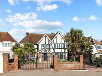 6 Bedroom House Worthing West Sussex