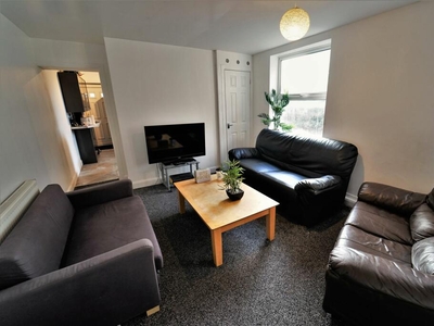 7 bedroom house for rent in 41 Wilford Lane, West Bridgford, Nottingham, NG2 7QZ, NG2