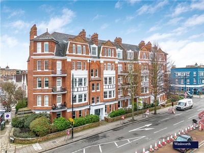 Castelnau Mansions, Barnes, London, SW13 3 bedroom flat/apartment in Barnes