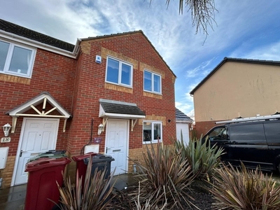 Croft House Way, Bolsover, CHESTERFIELD - 3 bedroom semi-detached house
