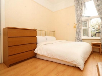 House Share For Rent In Turnpike Lane
