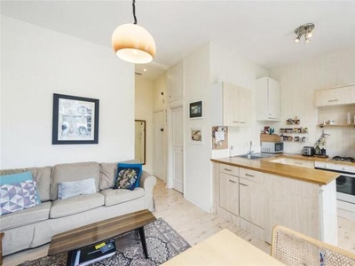 1 Bedroom Apartment For Rent In Brook Green, London