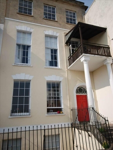 1 bedroom apartment for rent in Rear Garden Flat, Royal York Crescent, BS8