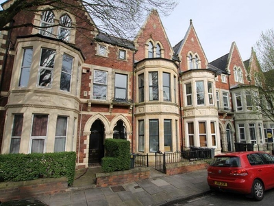 1 bedroom flat for rent in Connaught Road, Cardiff, CF24