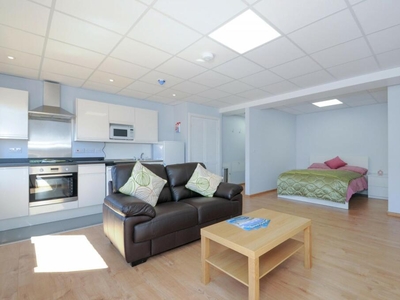 1 bedroom flat for rent in London Road, Southampton, SO15