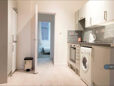 1 bedroom flat for rent in Old Dumbarton Road, Glasgow, G3
