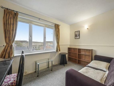 1 Bedroom Flat For Sale In Surrey Quays